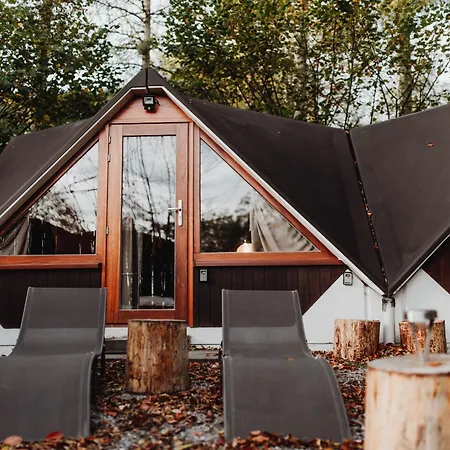 At Home - Chambre D'Hote Avec Jacuzzi Et Chalets Dans Les Bois Gesves Exterior photo