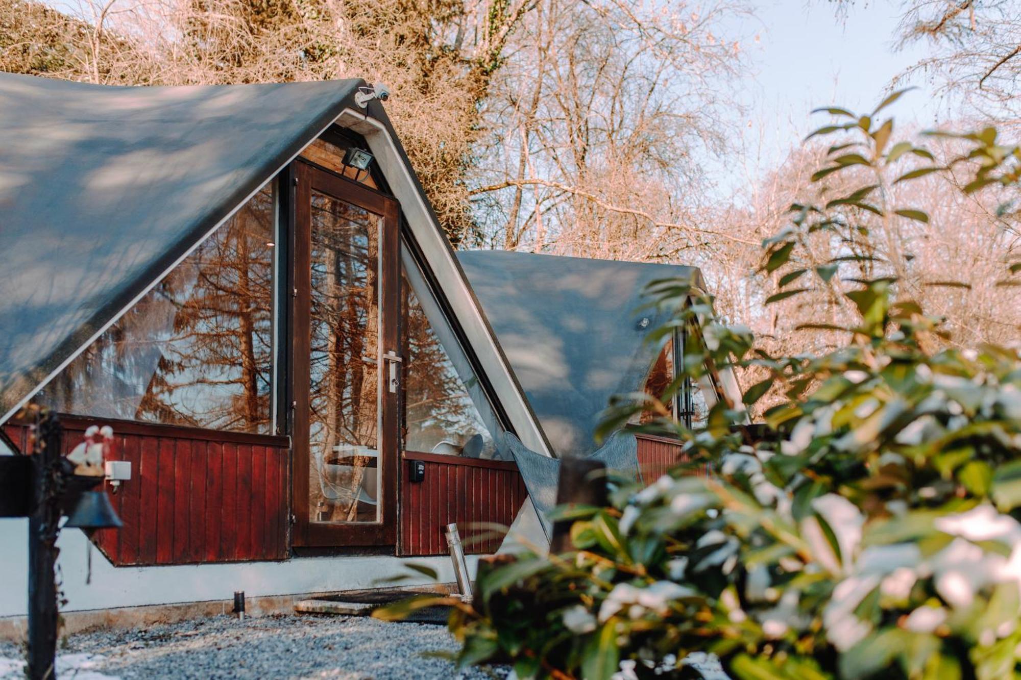 Gasthof At - D'hote Avec Jacuzzi Et Dans Les Bois