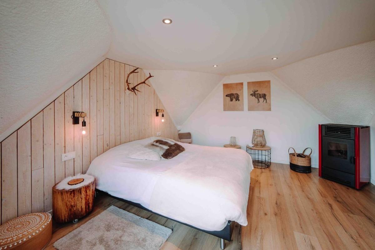 At - D'hote Avec Jacuzzi Et Dans Les Bois Gasthof 3*
